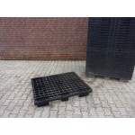 Kunststof pallets, model blokpallet 120 cm x 100 cm.