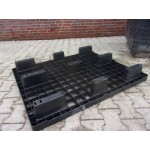 Kunststof pallets, model blokpallet 120 cm x 100 cm.